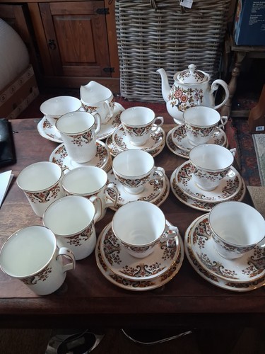 Colclough royale tea coffee - &,