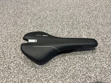 Selle Royal Seta S1 race bike