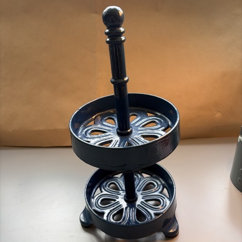 Vintage blue cast iron spice - blue,
