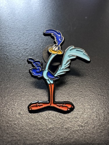 Road runner enamel pin badge - pin,