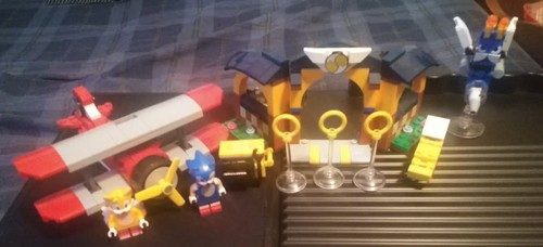 Retired lego set - -, tails'