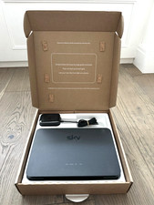SKY Q SR203 UK Broadband Hub