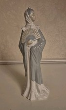 LLADRO Nao "Graceful" Tall