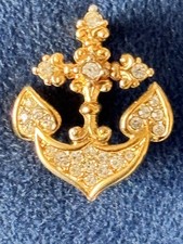 Attwood and Sawyer 22ct Gold