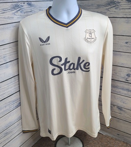 Everton pro third - third, long
