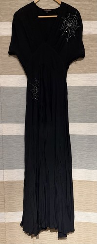 Romantic goth trashy - trashy, diva