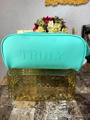 Truly beauty signature vanity - truly,
