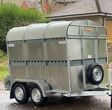Bateson 30LT 8′ x 5′ x 6′ Livestock Trailer available now. 