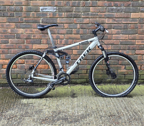 C2000 trek liquid - 10, cross