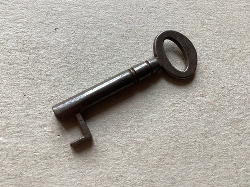Antique key with oval bow - key,