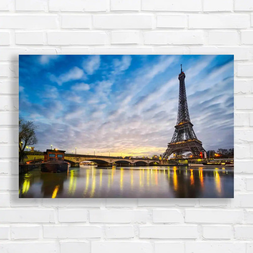 Sunrise the eiffel tower - at,