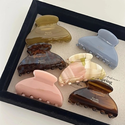 Medium small women - small,