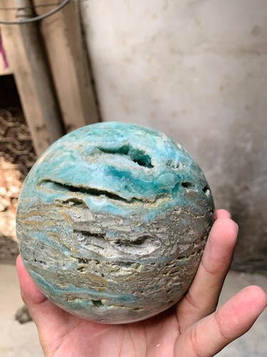 Beautiful 8kg natural stone - 2.8kg,