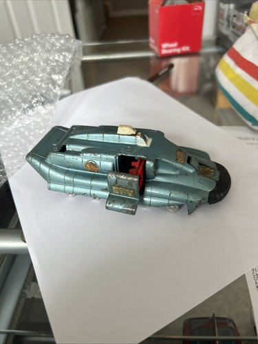 Captain scarlet spv vehicle - spv,