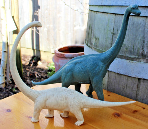 Mamenchisaurus brachiosaurus - mamenchisaurus,