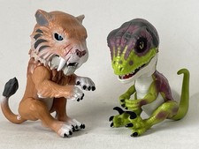 Fingerlings Untamed Raptor