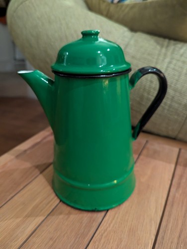 Vintage coffee pot - •, green