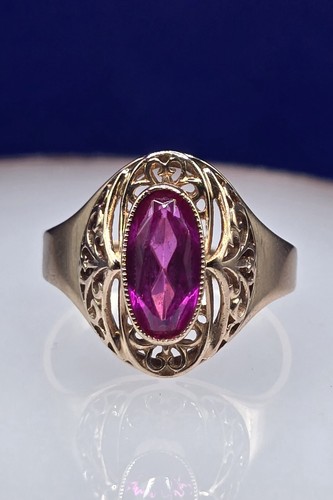 14ct gold synthetic sapphire - 14ct,