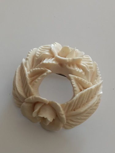 Vintage hand carved - hand, bone