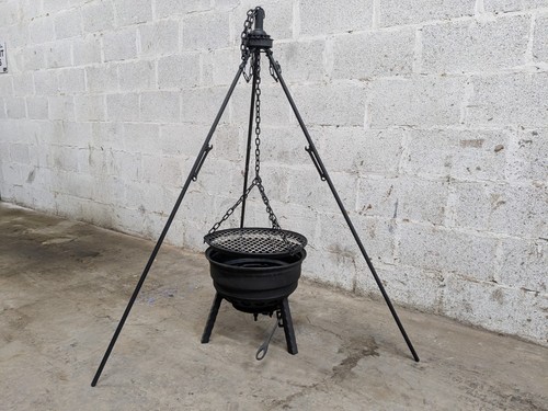 Tripod bbq grill firepit - tripod,