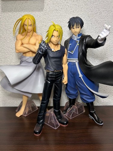 Fullmetal alchemist figure - alchemist,