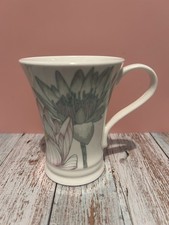 STUNNING LAURA ASHLEY FINE