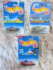 After 20+ Yrs Collecting - Hot Wheels Clear out - Lot 3 - 3 X Classic Corvettes