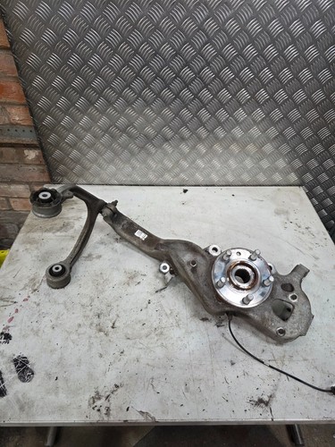 Jaguar pace wheel hub - jaguar,