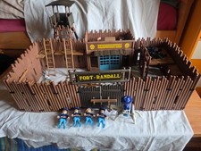 Playmobil vintage western fort fort fort randall good lots of accessories 3419