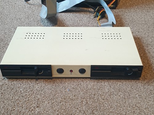 Dual floppy disc drive 4 - disc, 5