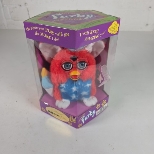 Furby statue liberty - of,