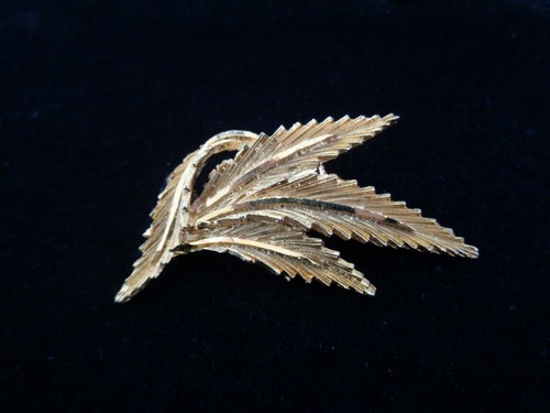 Vintage gilt leaf brooch - brooch,