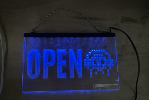 Pac man ghost gaming shop - gaming,
