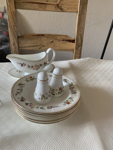 Wedgewood china dinner service - wedgewood,