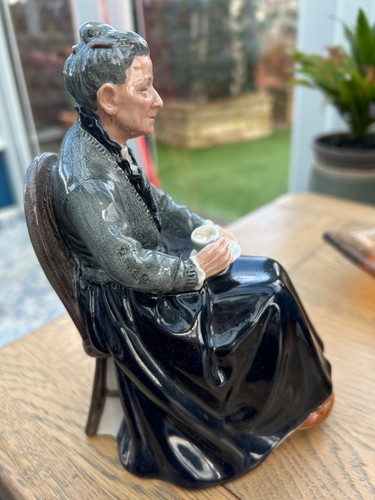 Royal doulton figurines - doulton, ladies