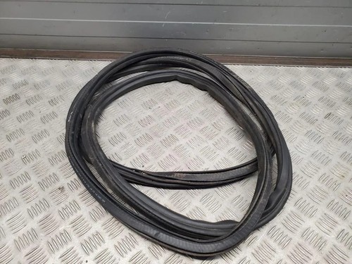Audi tailgate rubber - audi, q7