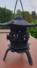 Japanese Pagoda Style Cast
