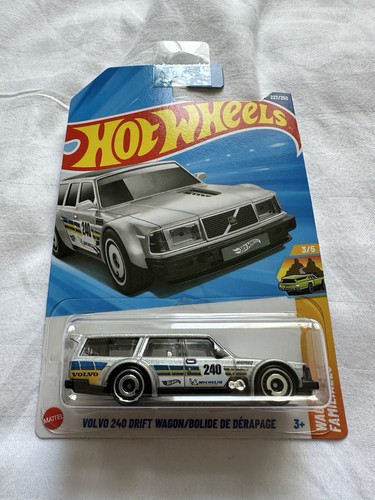 Hot wheels 2025 case volvo - hot,