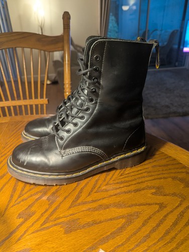 Martens 1490 made in - 1490,