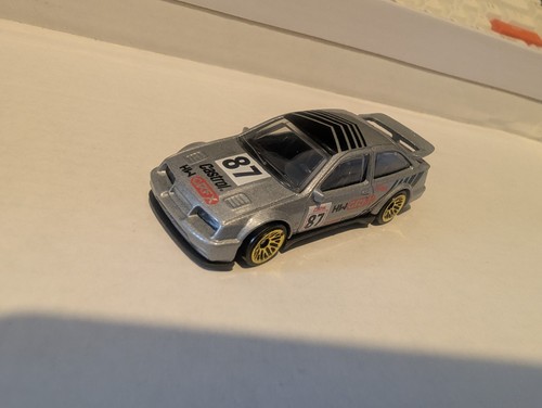 Hot wheels ford - 87,