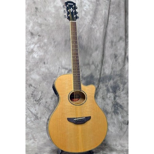 Yamaha electric acoustic - electric,