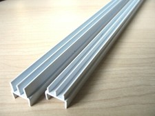 Vivarium glass track runners