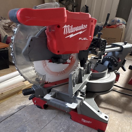 Milwaukee m18 fms305 fuel - milwaukee,