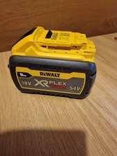 Dewalt  9Ah Lithium-Ion Battery 54V, Not working, For Spares Or Repairs.