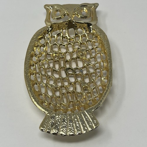 Gold tone metal owl - metal,