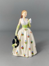 Royal Doulton Pretty Ladies Carolyn Figurine HN 2112 Leslie Harradine