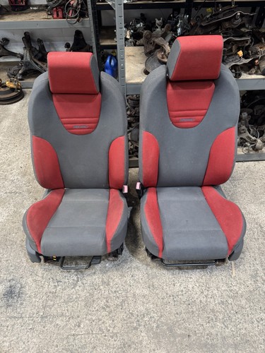 Ford focus front seats - st,