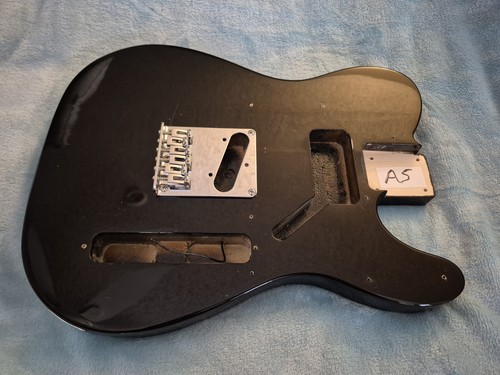 Squier fender telecaster - by,