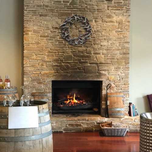 Brown farmhouse antler - 20*20,