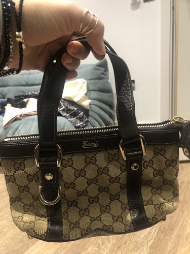 Authentic gucci handbag dust - authentic,